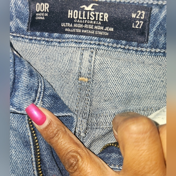 Hollister Blue Skinny Jeans with Distressed Fading - Picture 5 of 6
